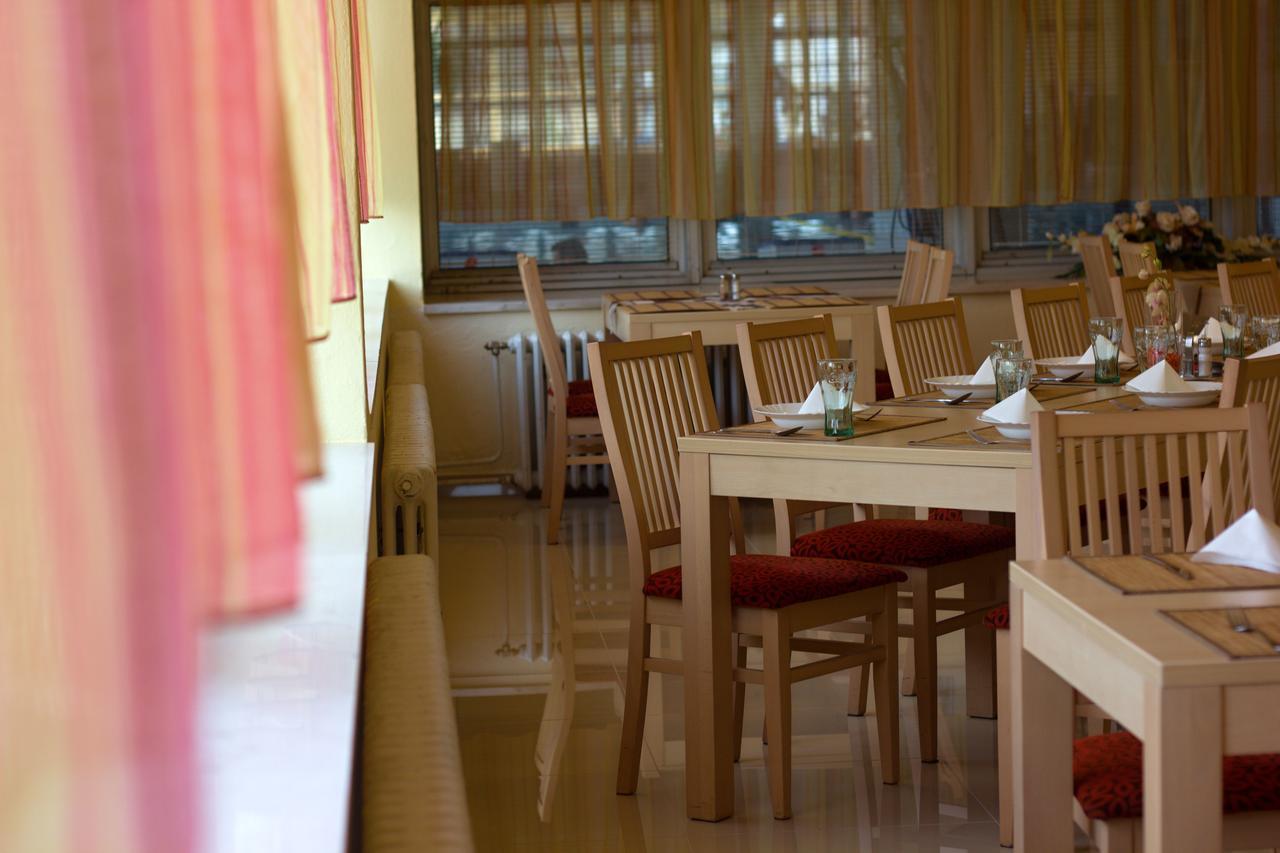 Hotel Preveza Spišská Nová Ves Εξωτερικό φωτογραφία