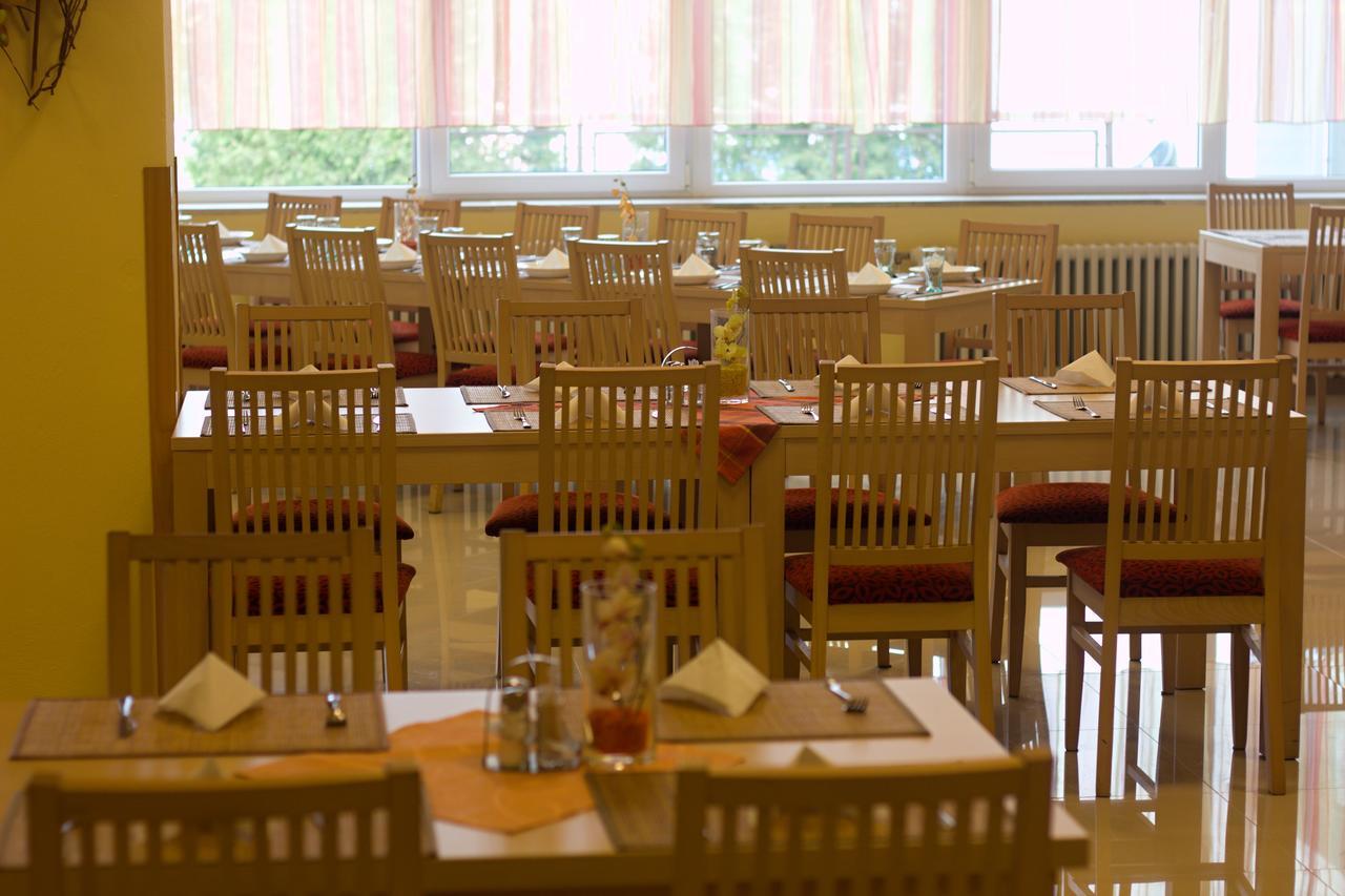 Hotel Preveza Spišská Nová Ves Εξωτερικό φωτογραφία